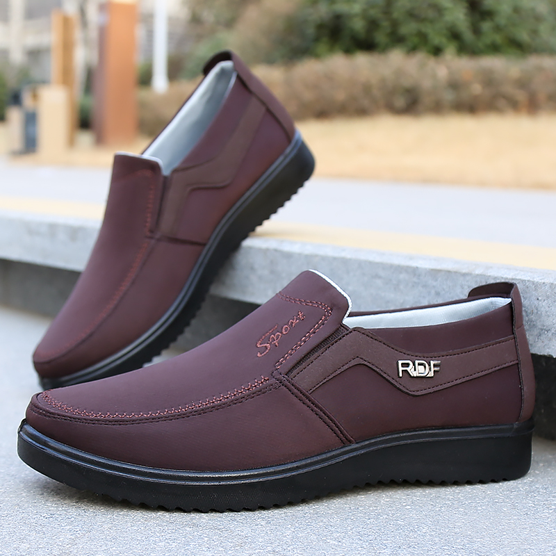Lightweight Slip-On Shoes for Men, Breathable, Comfortable and Wear-Resistant Spring and Autumn Trendy Shoes