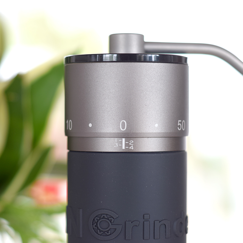 Portable Coffee Grinder , Stainless Steel Titanium Plating Burr Mill
