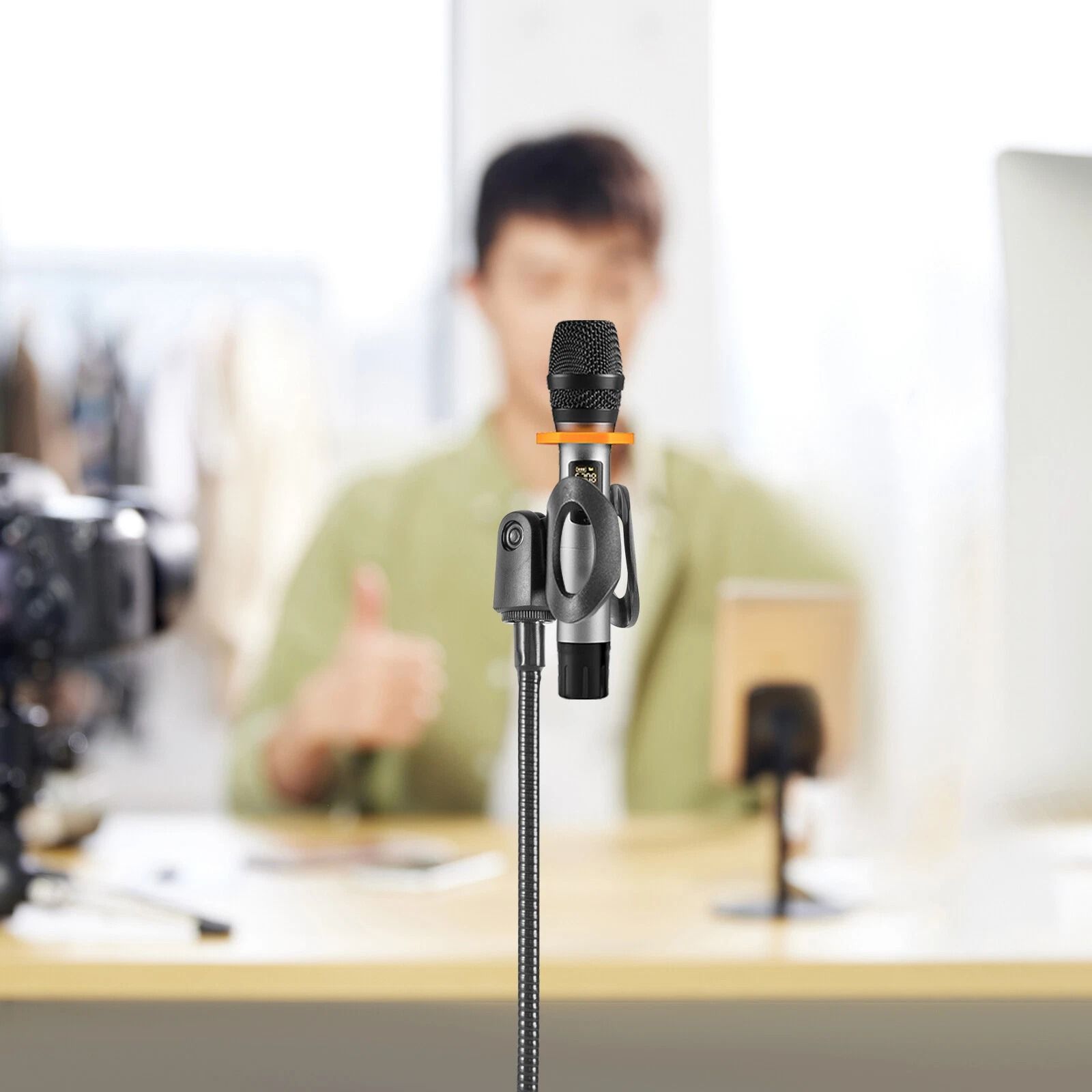 Adjustable Gooseneck Microphone Stand with Desk Clamp for Broadcasting