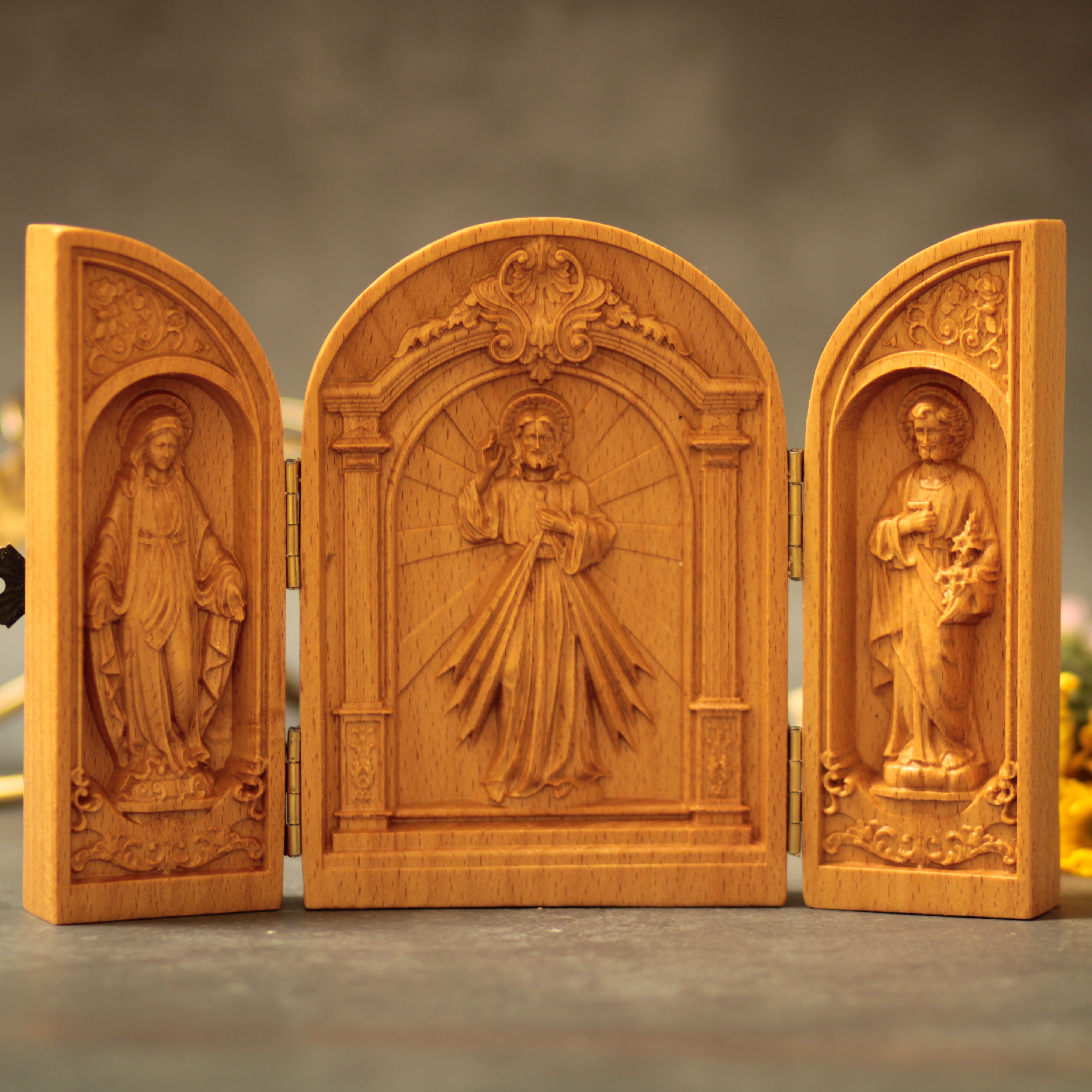 Wooden Triptych Altar for Family-Free Engarving-Wooden Relig | Inspire ...