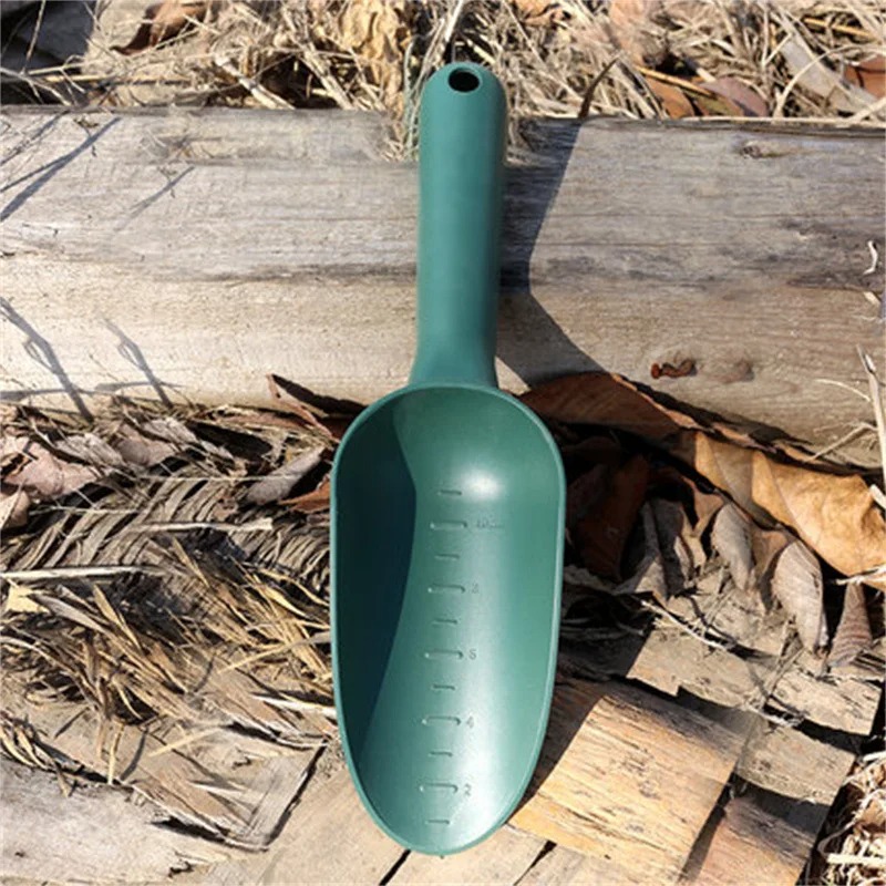 Heavy Duty Multifunction Gardening Shovel & Garden Hand Trowel Planting Tool for Soil, Sand & Pet Food