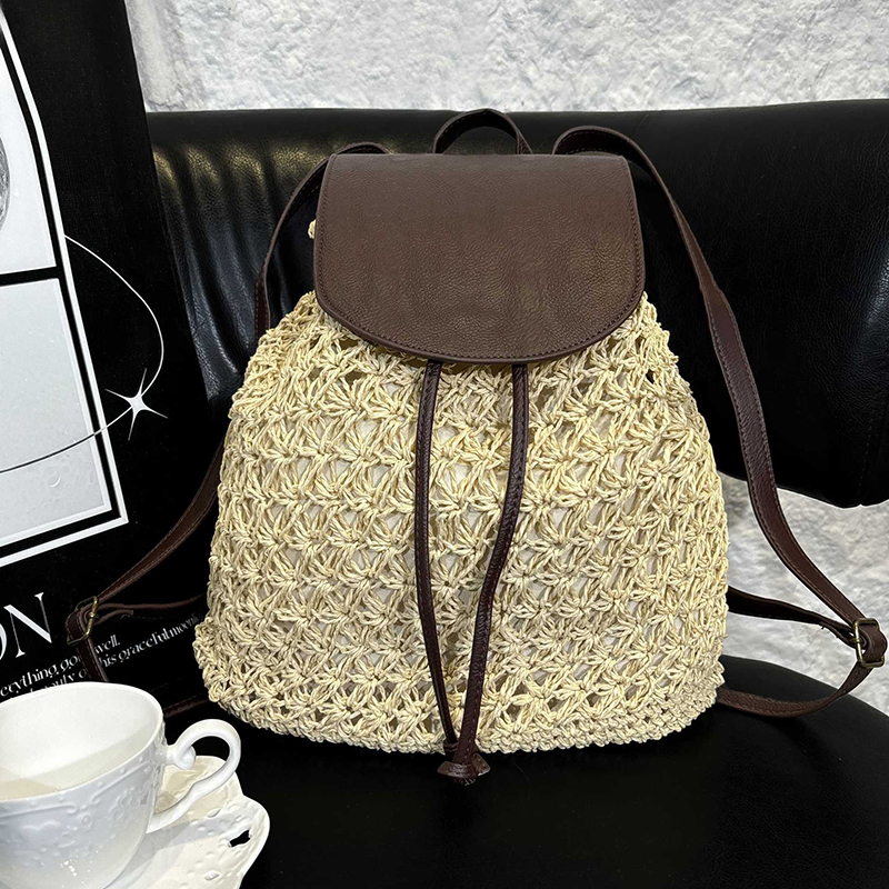 Large Capacity Straw Beach Bag Hollow Weave Woven Shoulder Tote for Vacation and Travel