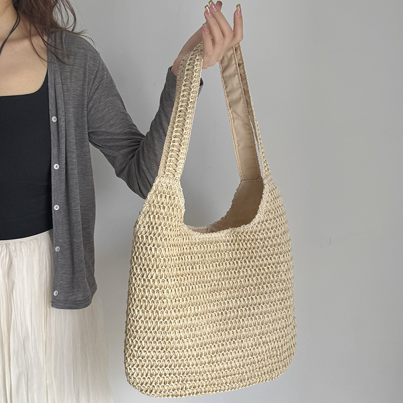 Boho Rattan Shoulder Bag Large Capacity Woven Straw Beach Tote for Summer Vacation