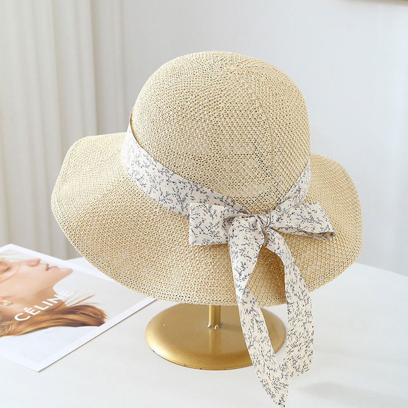 Elegant Floral Ribbon Straw Hat: Foldable UV Protection Sun Hat for Beach Vacations and Summer Travel