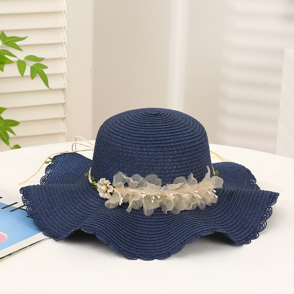 French-Style Wavy Edge Floral Straw Hat: Elegant Wide-Brimmed Summer Sun Protection and Beach Hat
