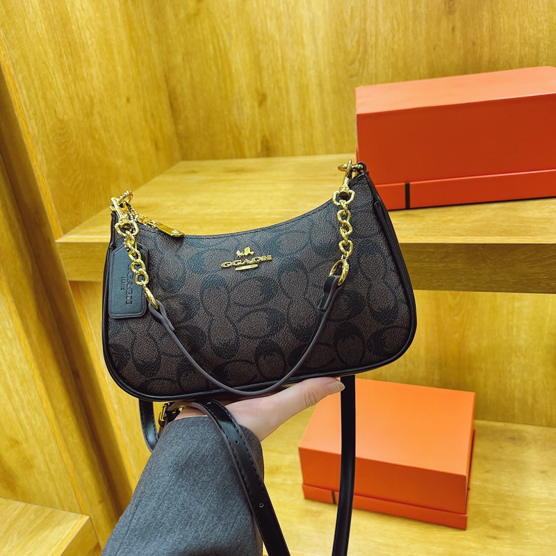 Vintage Underarm Shoulder Bag for Women Elegant Faux Leather Crossbody Handbag