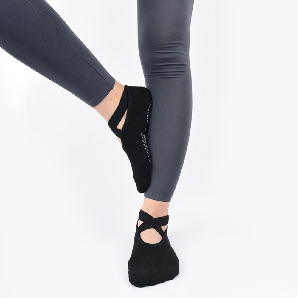 Cotton Ballet Dance Socks, Silicone Grip Towel Texture Pilates Grip, New Nonslip Yoga Socks With Straps for Women