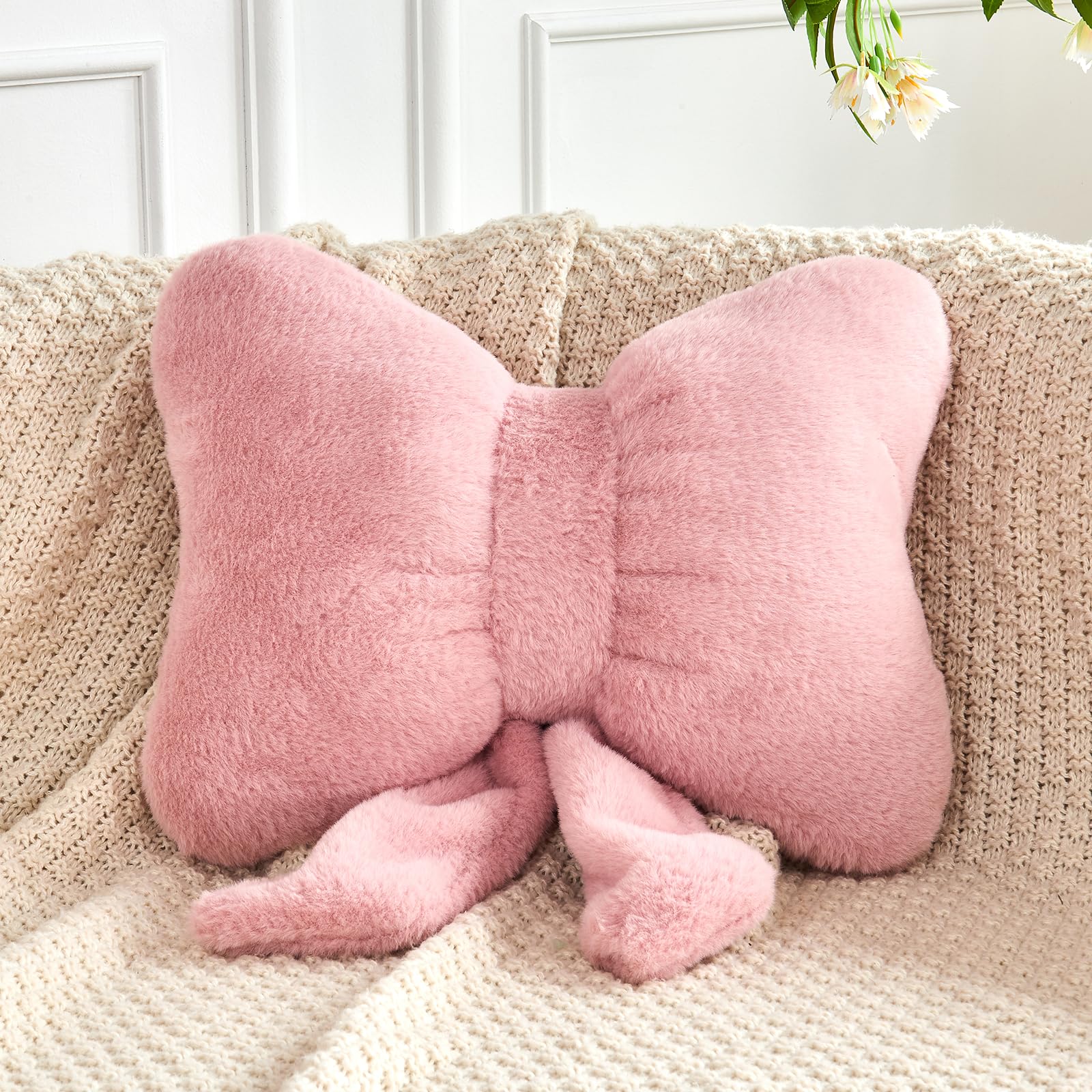 Cute Bow Throw Pillows, Soft Bow Decorative Pillows with Faux Rabbit Fur, Aesthetic Home Decor Bow
