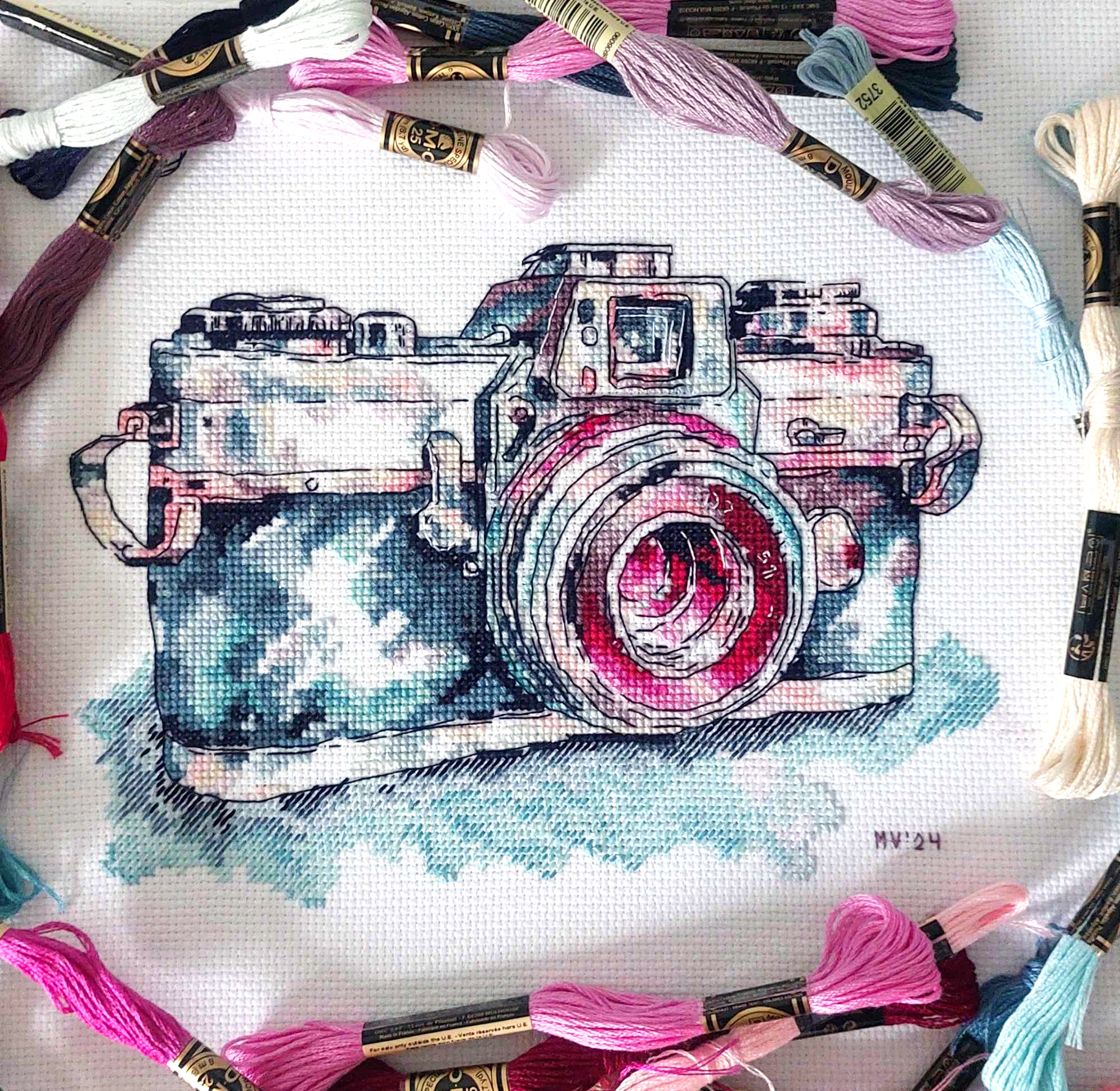 Old Photo Camera Cross-Stitch Pattern Watercolor Vintage Cam - Inspire ...