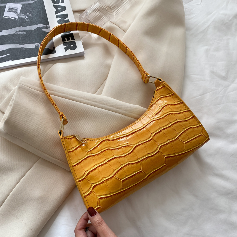 Retro Crocodile Shoulder Bag for Women Vintage PU Leather Underarm Purse