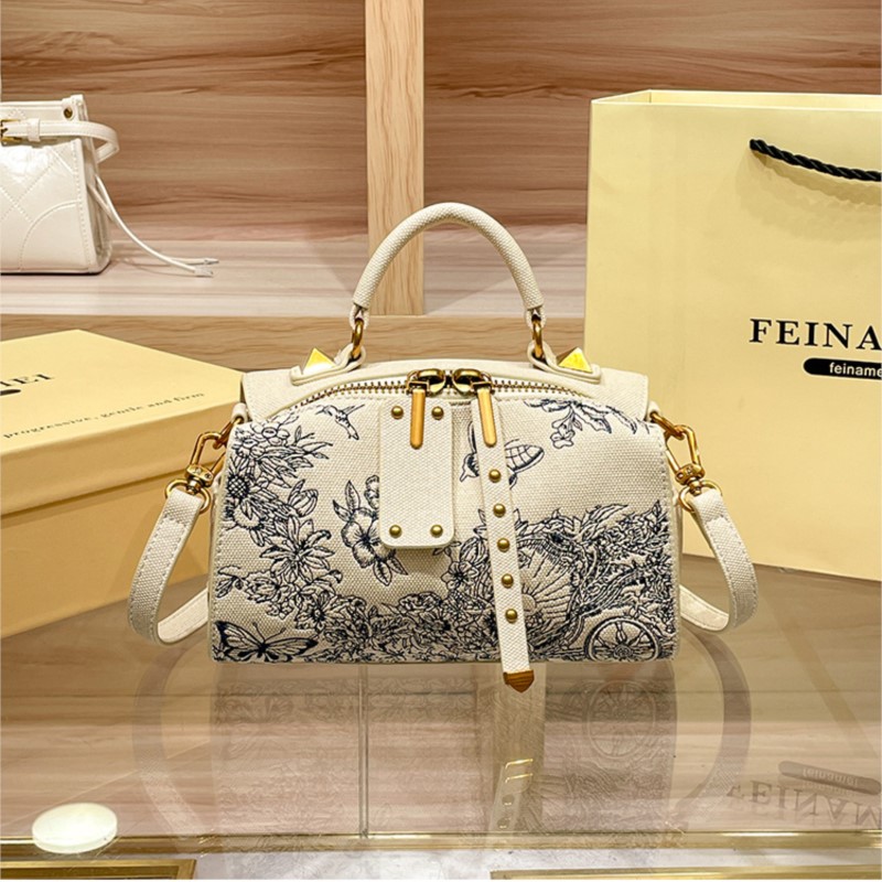 Light Luxury Women's Boston Pillow Handbag 2025 Crossbody