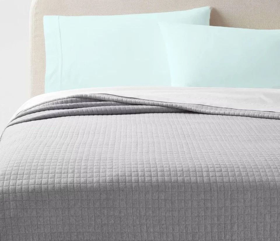 Soft Full/Queen Jersey Quilt, Heather Gray, Cozy Polyester Fill, Machine Washable - Threshold