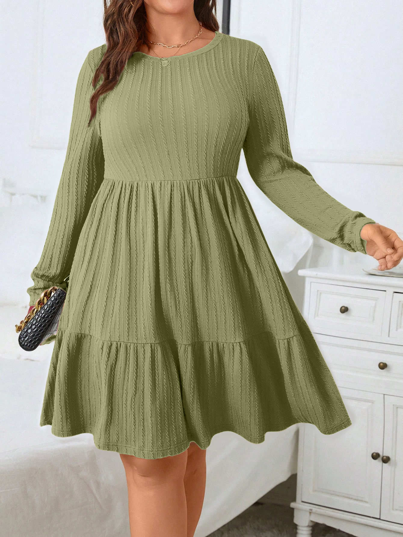 Autumn and Winter Plus Size Women's Dress, Long Sleeve Round Neck Solid Color with Ruffle Hem and Pockets