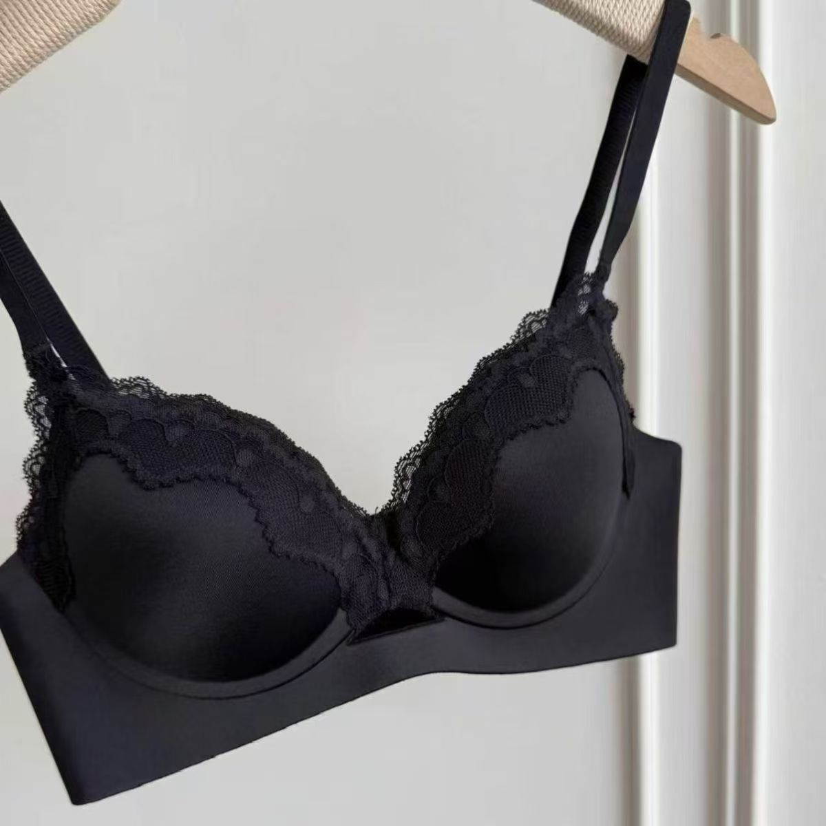 French Lace Push Up Bralette for Women Soft Wireless Comfort Bra