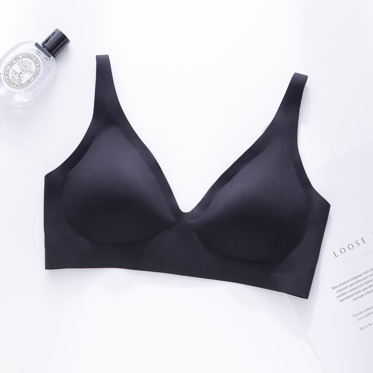 ComfortLift Seamless Wireless Bra for Women – Supportive Sports Bralette with Back-Smoothing Fit