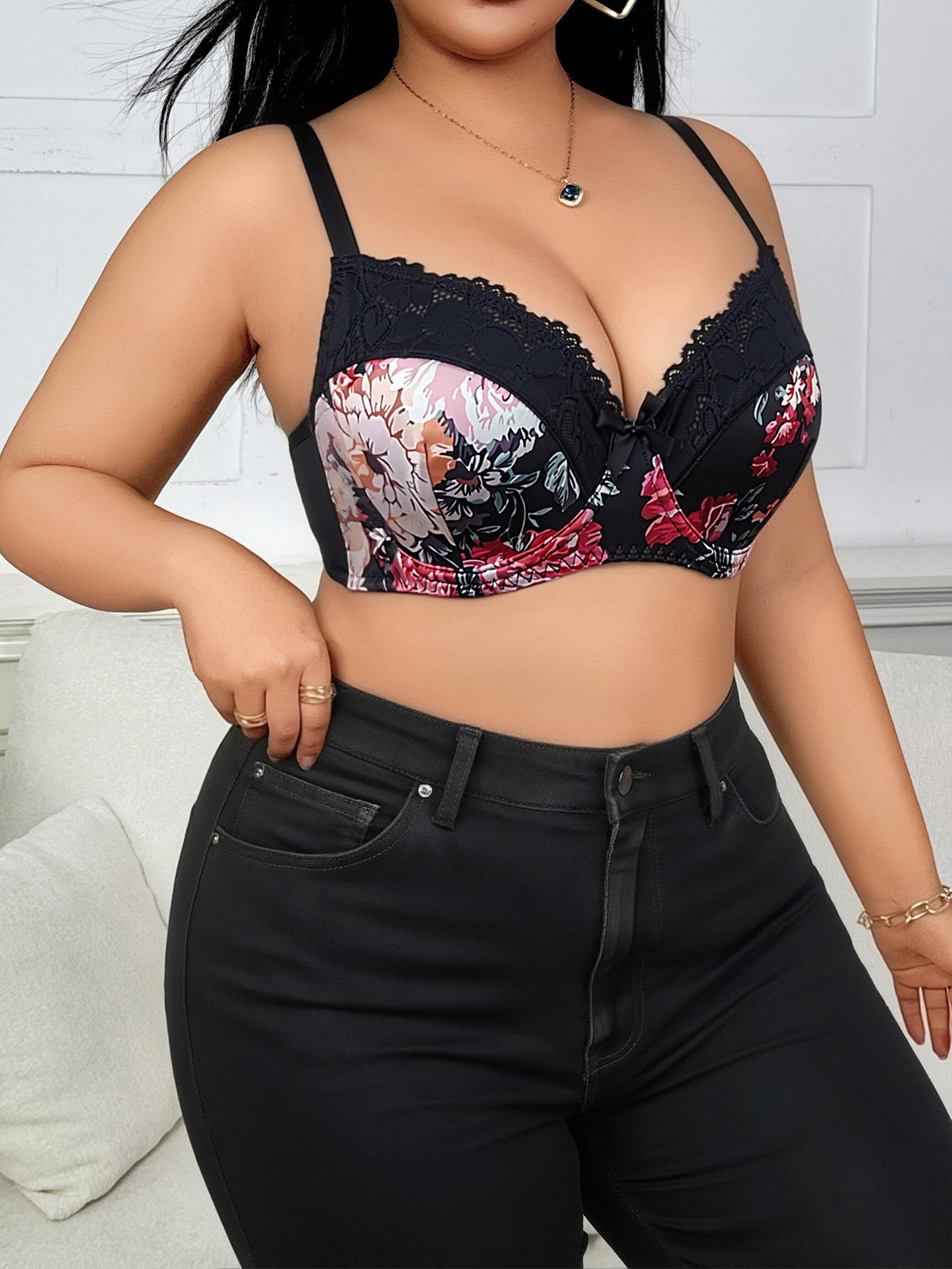 Elegant Floral Support Plus Size Push Up Lace Bra – Lift, Shape & Comfort