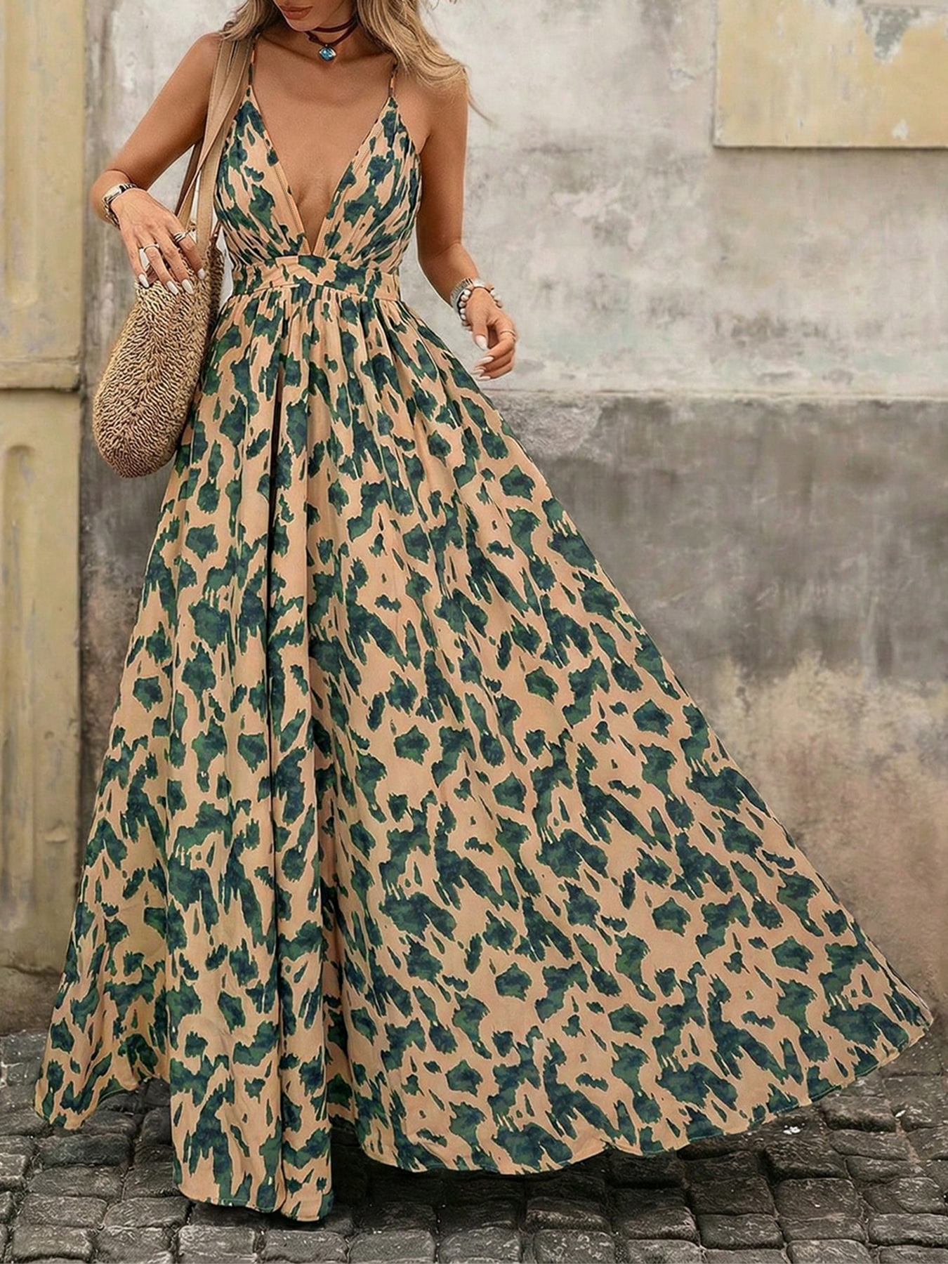 beach flowy dresses girls, beach outfit, summer dresses, beach dress , maxi dress, pink outfit, VSCO girls Soft flowy silhouette enhances natural movement Beach Dresses for Summer Comfort