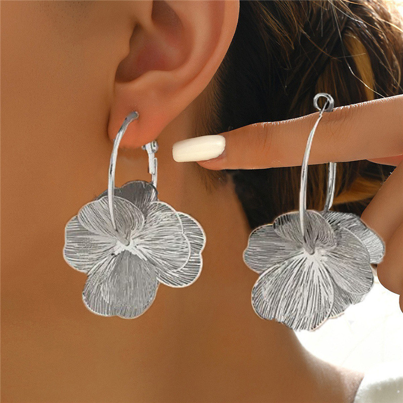Exquisite Butterfly Flower Pendant Earrings, Golden Vintage Earring, Fashion Wedding Party Jewellery Accessories