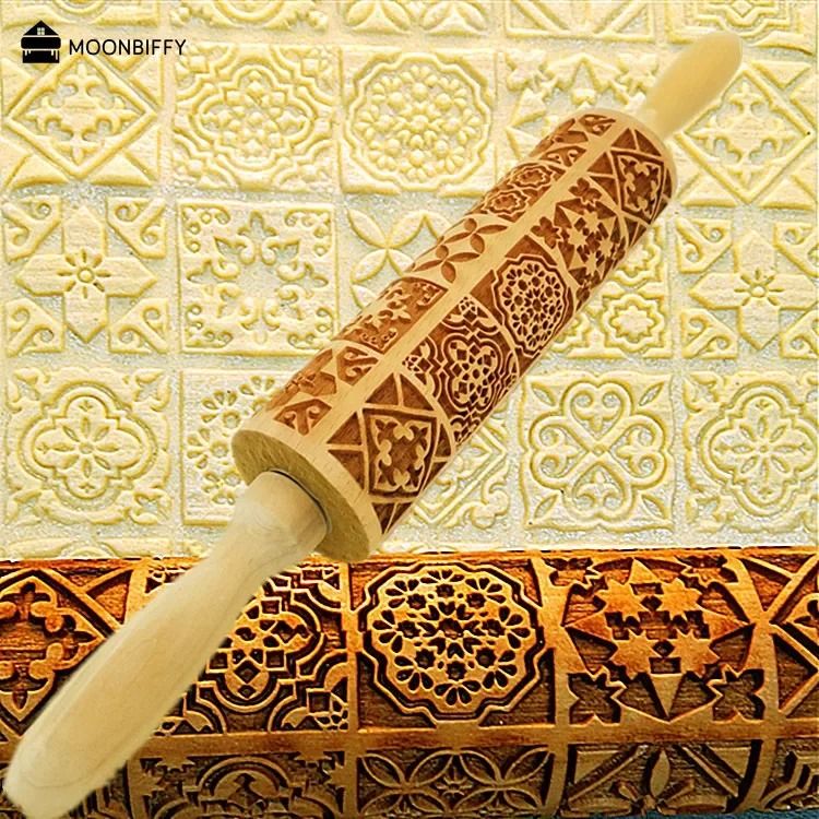 Christmas Embossed Wooden Rolling Pin 13.78 Inch Beech Wood Cookie Roller with Snowflake and Elk Patterns