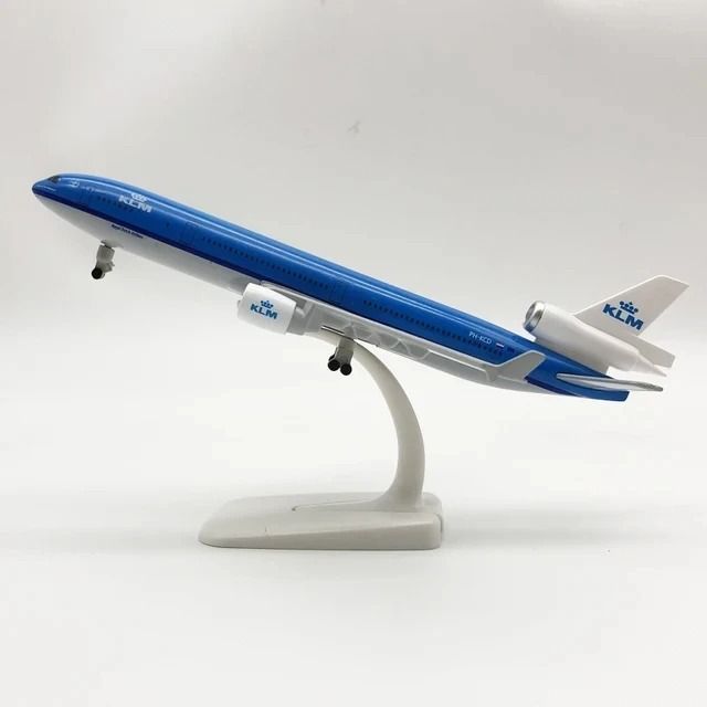 Aeronautical Narrative Sculpture - High-Definition MD-11 Architectural Model