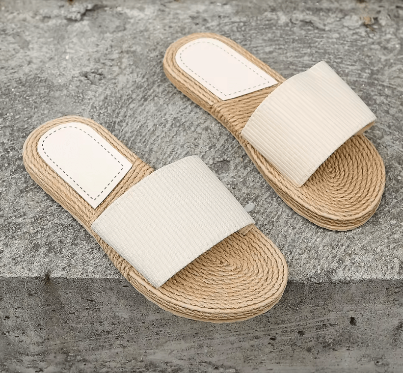 Womens Soft Sole Flat Sandals Comfortable Non-Slip Summer Flip Flops