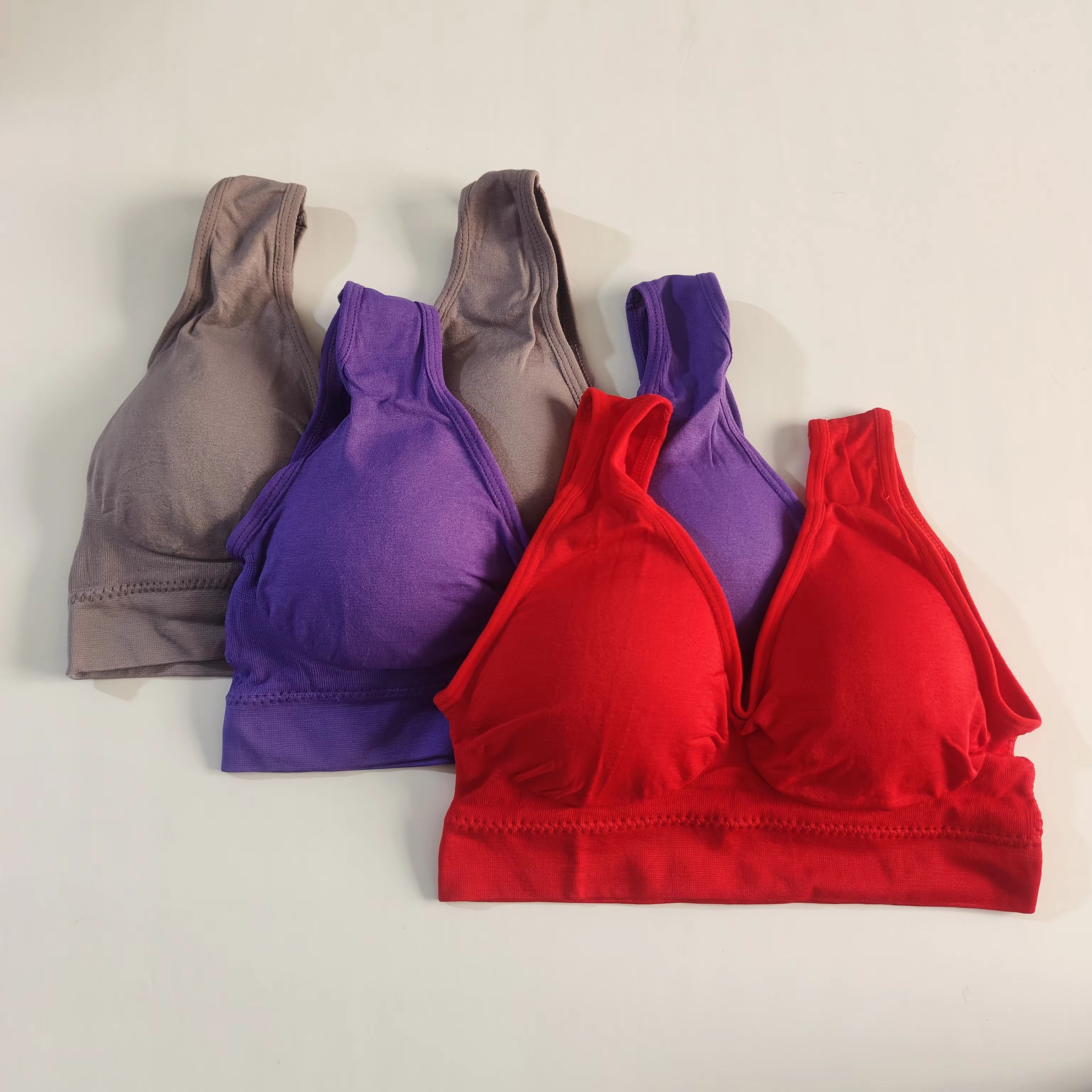 3 Pack Womens Seamless Sports Bra with Removable Pads Wireless Push Up Yoga and Fitness Bra Plus Size
