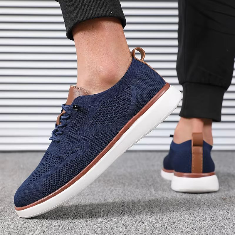DayStride Lightweight Knitted Walking Shoes