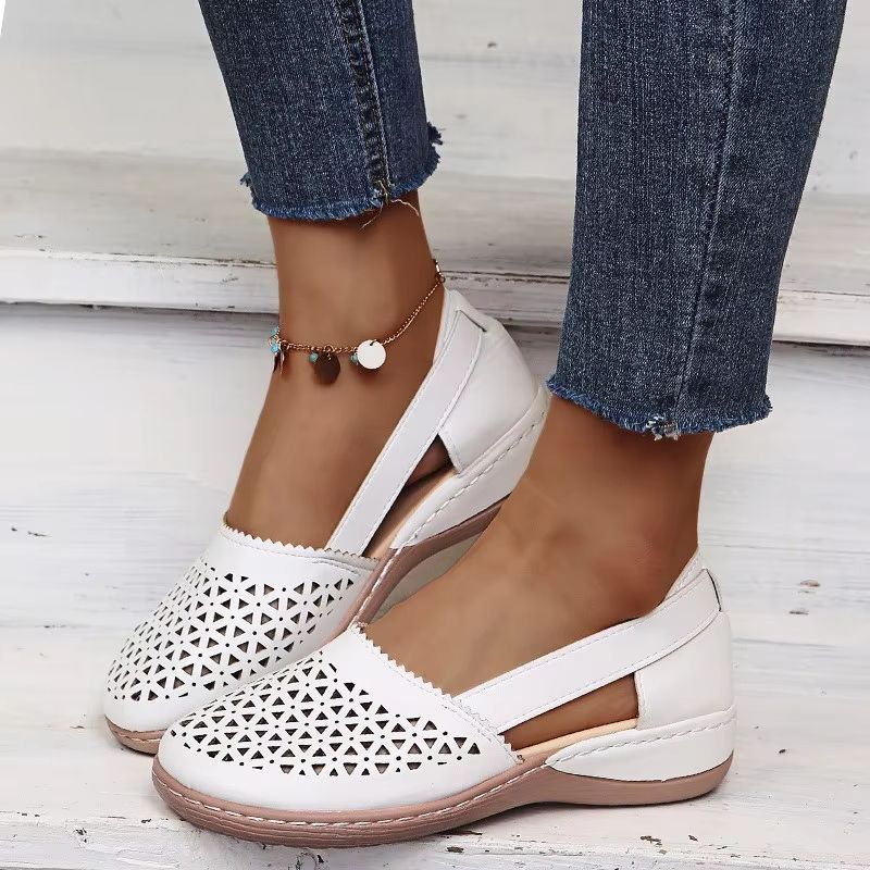 Womens Retro Mary Jane Summer Flat Sandals - Comfortable Round Toe Shoes with Button Detail