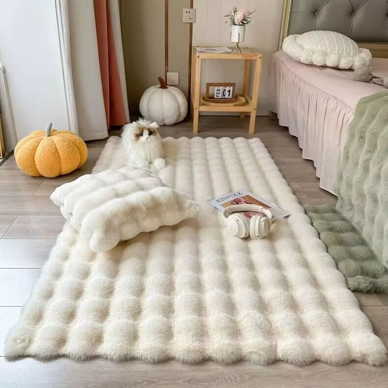 CloudBubbles Plush Faux Rabbit Fur Rug – Soft Bubble Carpet for Cozy Spaces
