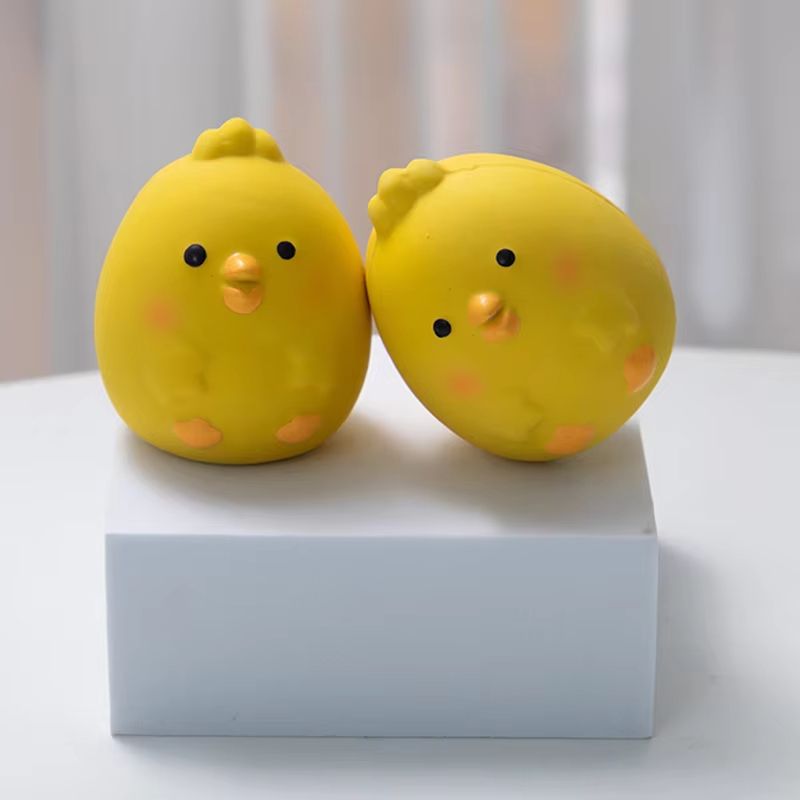 Cute Chicken Dog Squeaky Toy Bite-Resistant Rubber Chew for Dental Cleaning