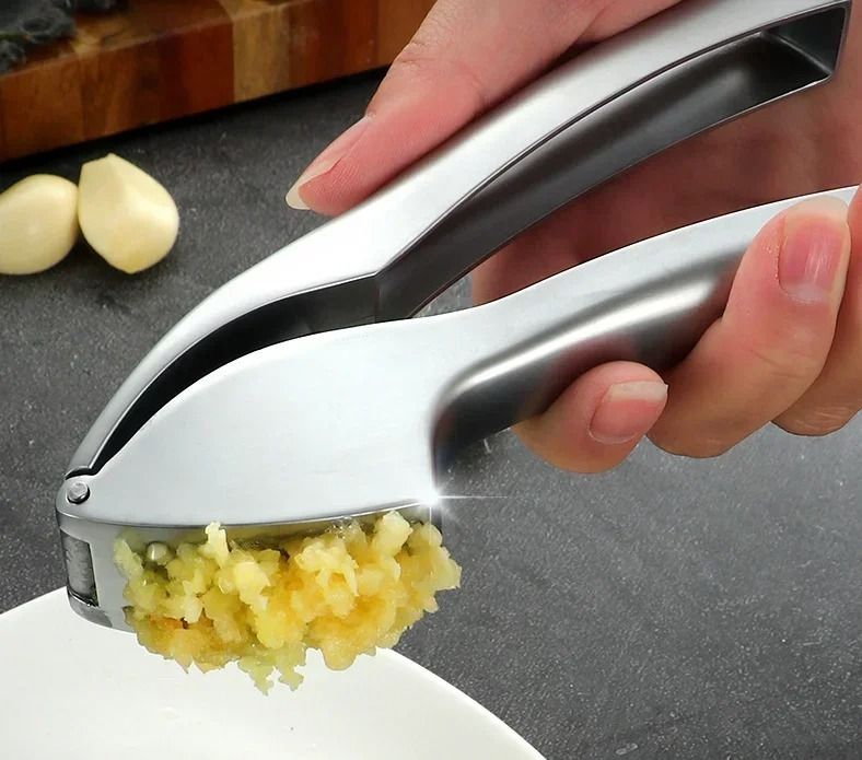 Zinc Alloy 2 in 1 Garlic Press Manual Kitchen Tool