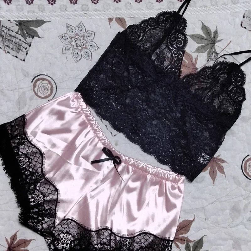 Silky Lace Pajama Set for Women – 2-Piece Sexy Sleepwear Crop Top & Shorts Nightwear