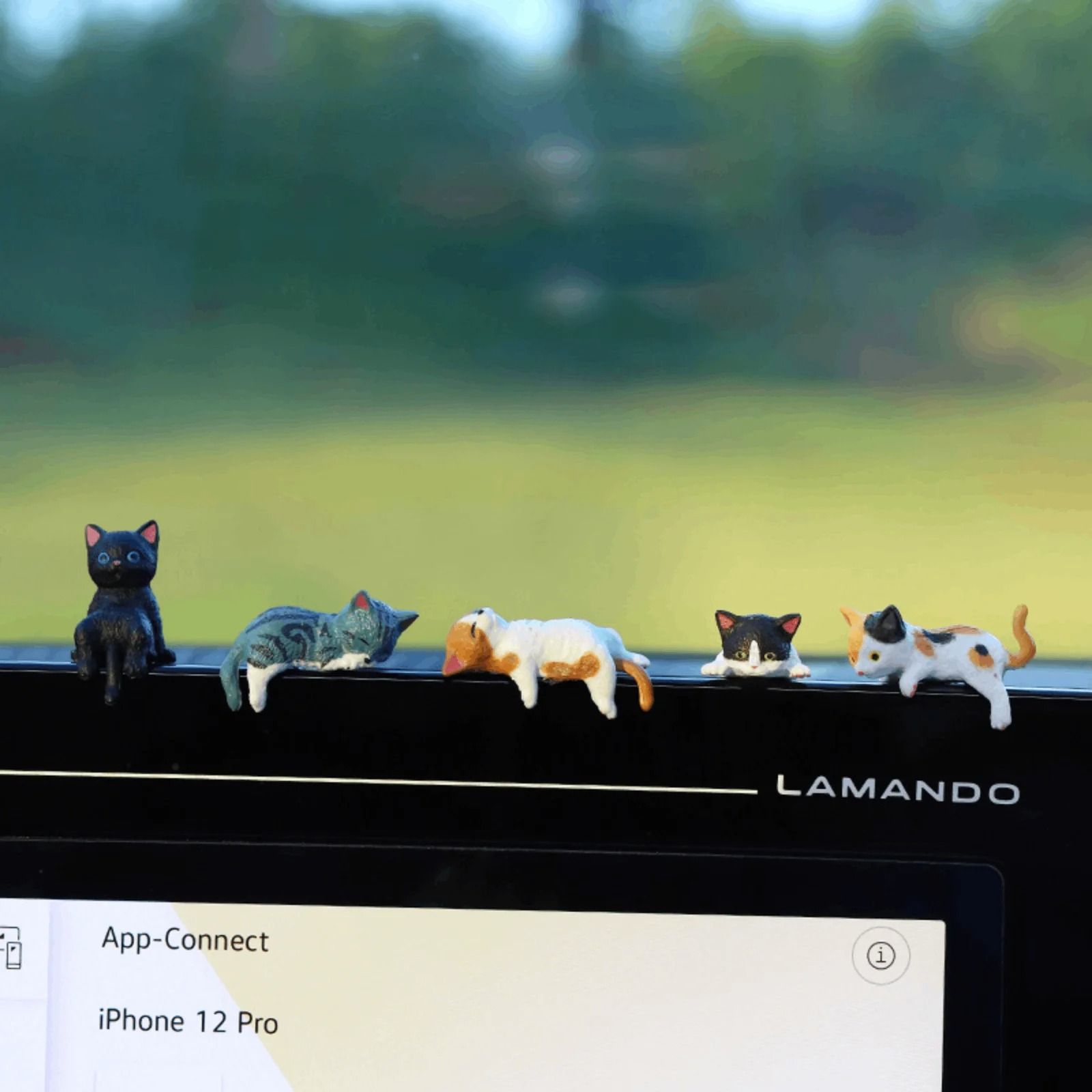 Miniature 3D Cat Monitor Figurine | Zen Animal Desk Ornament | Inspire ...