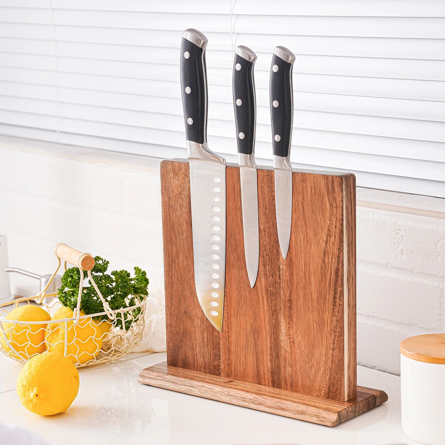 Acacia Monolith | Magnetic Hardwood Knife Block | Executive Studio & Culinary Sanctuary Decor