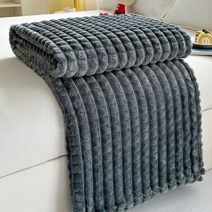 Solid Color Faux Fur Plaid Flannel Blanket (Thick Winter Thermal Throw)