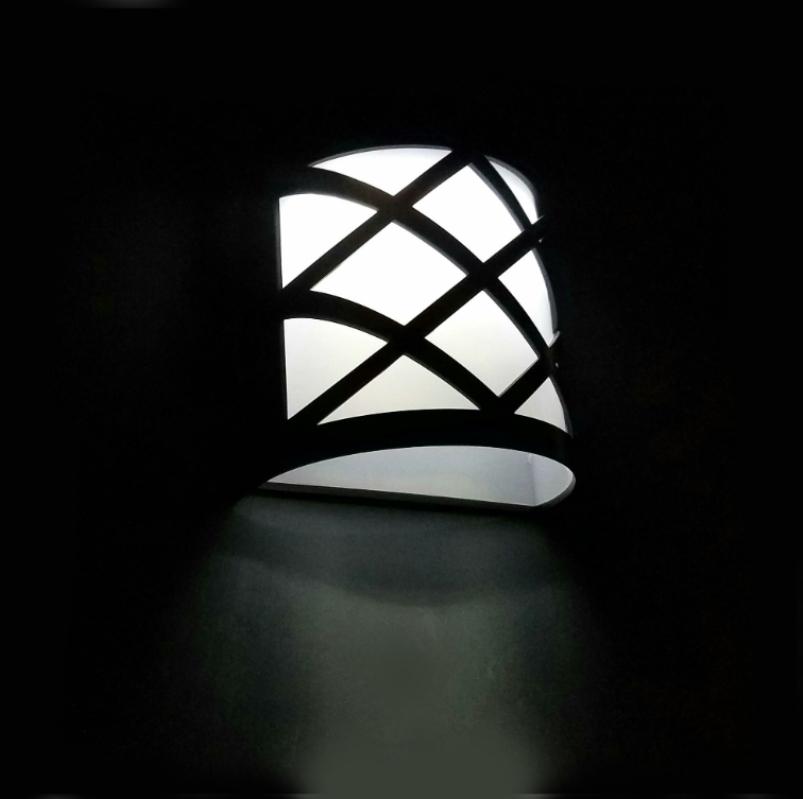 Solar Powered LED Wall Light Outdoor Waterproof Solar Garden Lamp IP65 Energy Saving