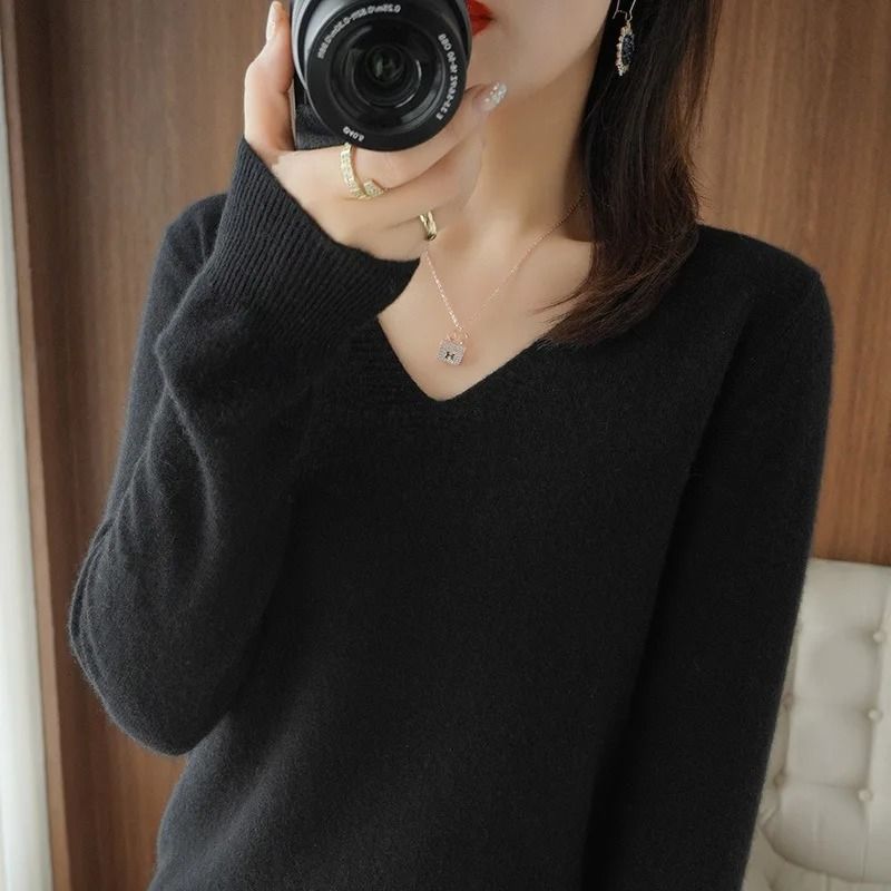 Elegant V Neck Cashmere Pullover with Lace Detail Hollow Out Knit Winter Sweater for Women
