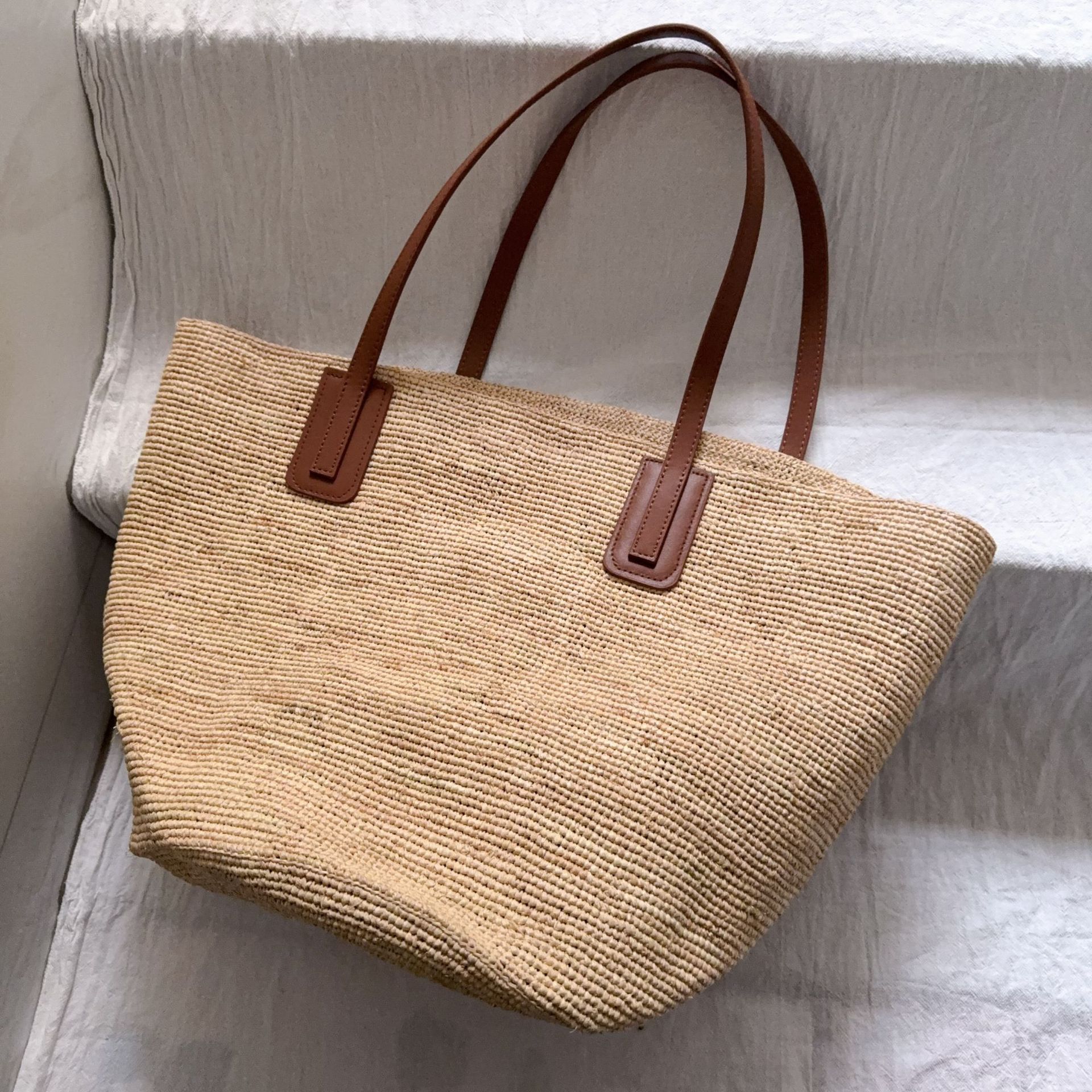 Summer Straw Tote Bag Large Capacity Woven Beach Handbag for Women