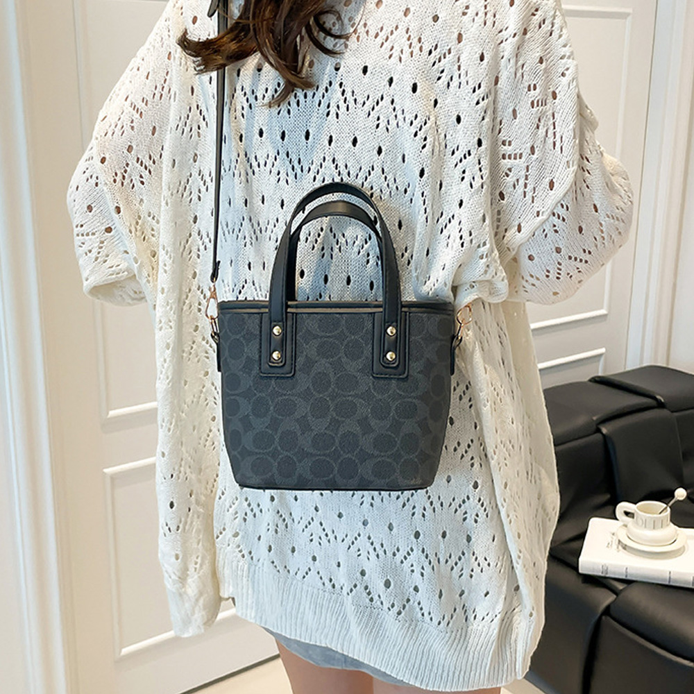 Textured Women's Crossbody Bag Korean Style Bucket Handbag for Everyday Fashion