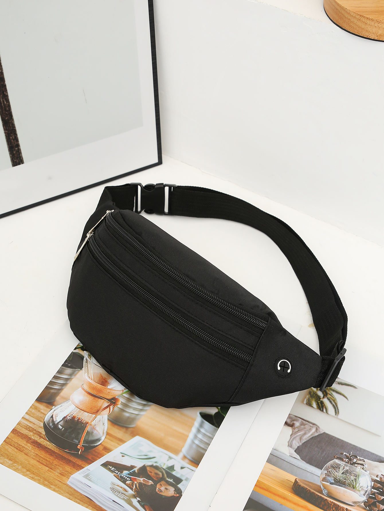 Waist Bag Large Capacity Fanny Pack for Men & Women Water-Resistant Utility Belt Bag