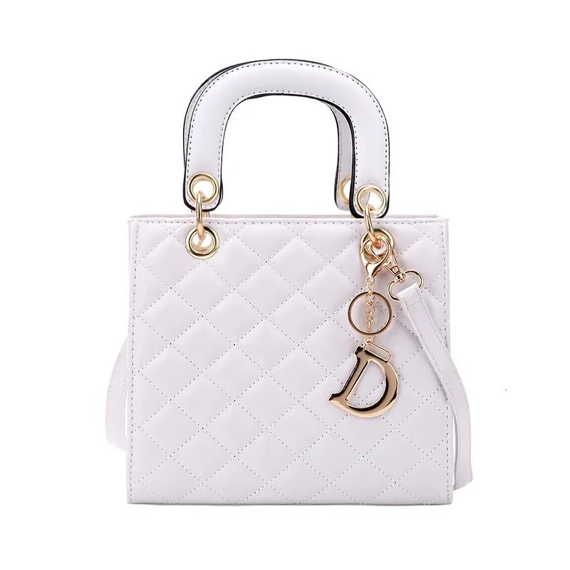 Quilted Chain Crossbody Bag Small Handbag with Chain Strap