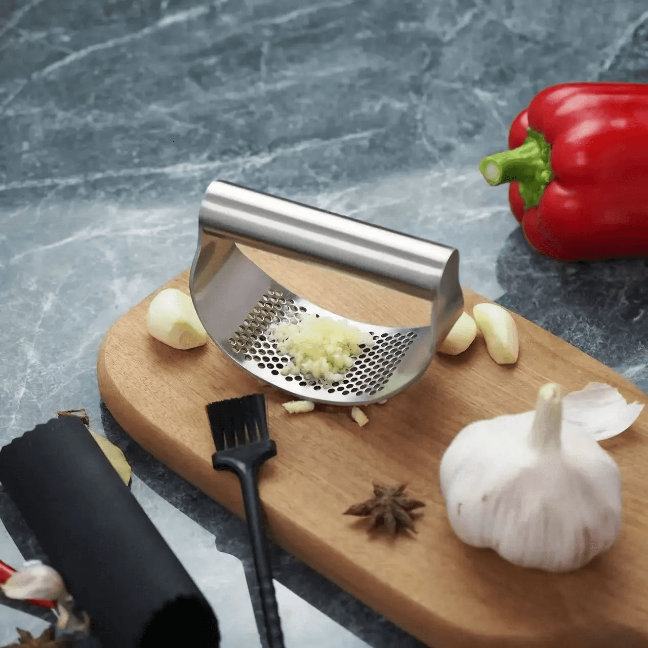 Stainless Steel Garlic Press Manual Garlic and Ginger Crusher