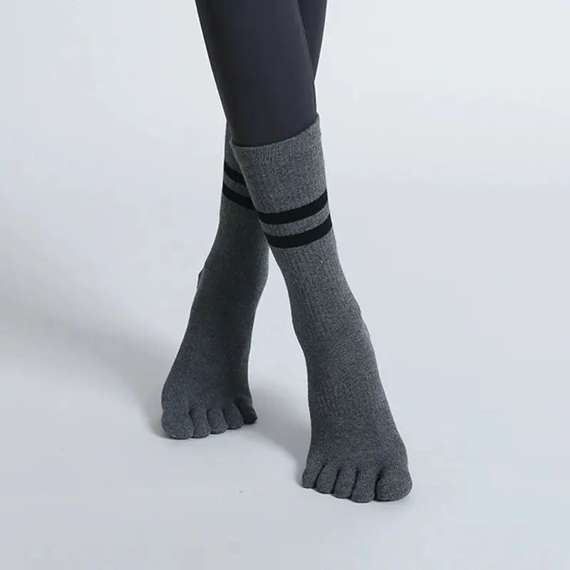 Womens Breathable Five-Toe Non-Slip Yoga Socks – Mid-Calf Cotton Pilates & Ballet Grip Floor Socks (US 4.5–8.5)