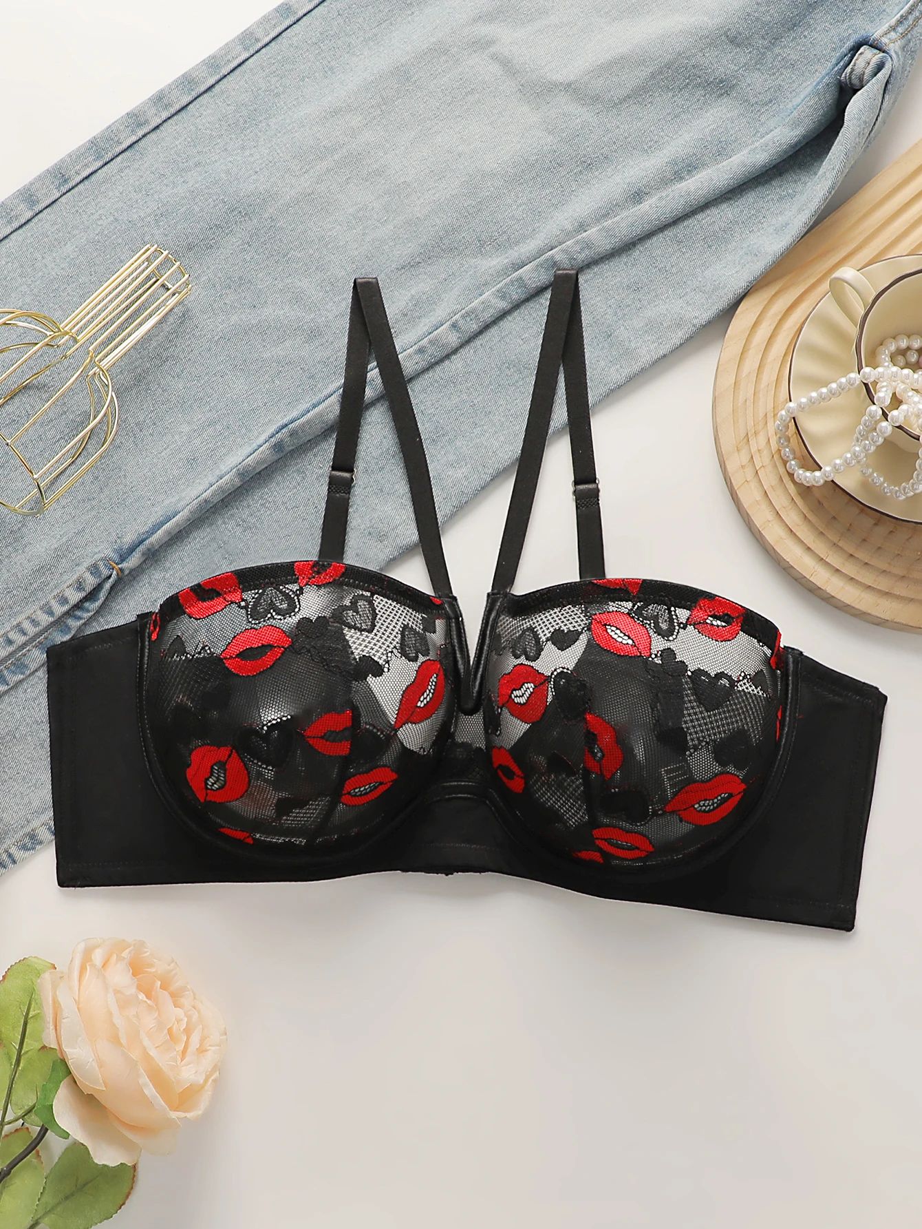 Red Lips Heart Lace Halter Bra - Plus Size Deep V Underwire Push-Up Lingerie, MR3063
