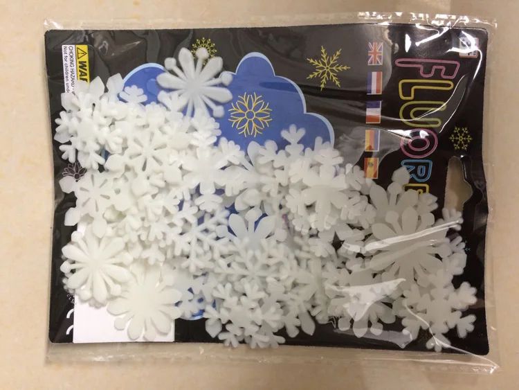 50pcs Glow in the Dark Snowflake Wall Stickers – Luminous Christmas Decals for Kids Bedroom & Home Decor