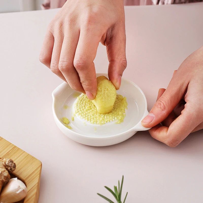 White Ceramic Ginger And Garlic Grater Masher