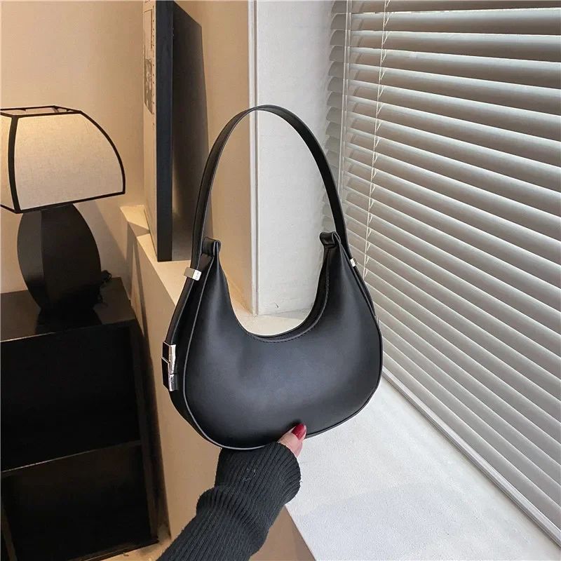 Vintage Chic Crescent Underarm Bag - Elegant Shoulder Handbag for Women