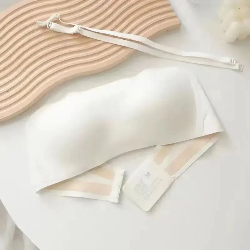 SilhouetteLift Seamless Strapless Push Up Bralette