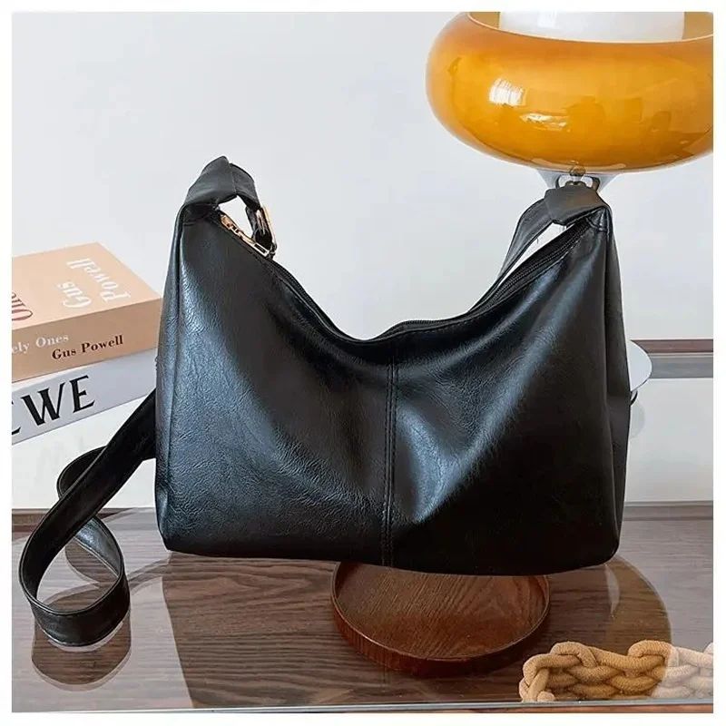 Vintage PU Leather Commuter Tote Bag for Women – Large Capacity Crossbody Shoulder Bag