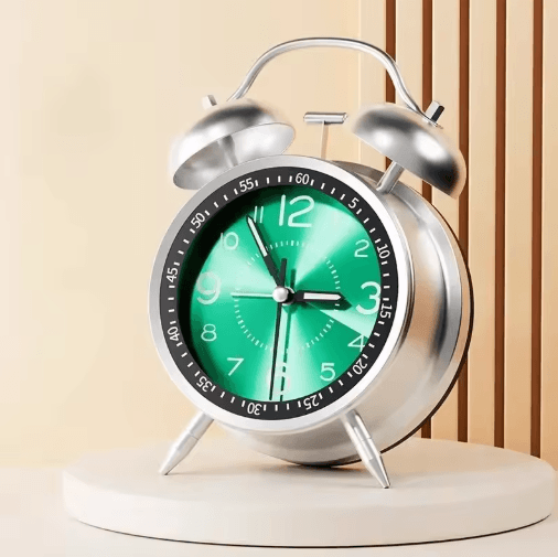 4.5 Inch Twin Bell Loud Metal Alarm Clock with 3D Dial and Backlight - Retro Battery Operated Desk Clock